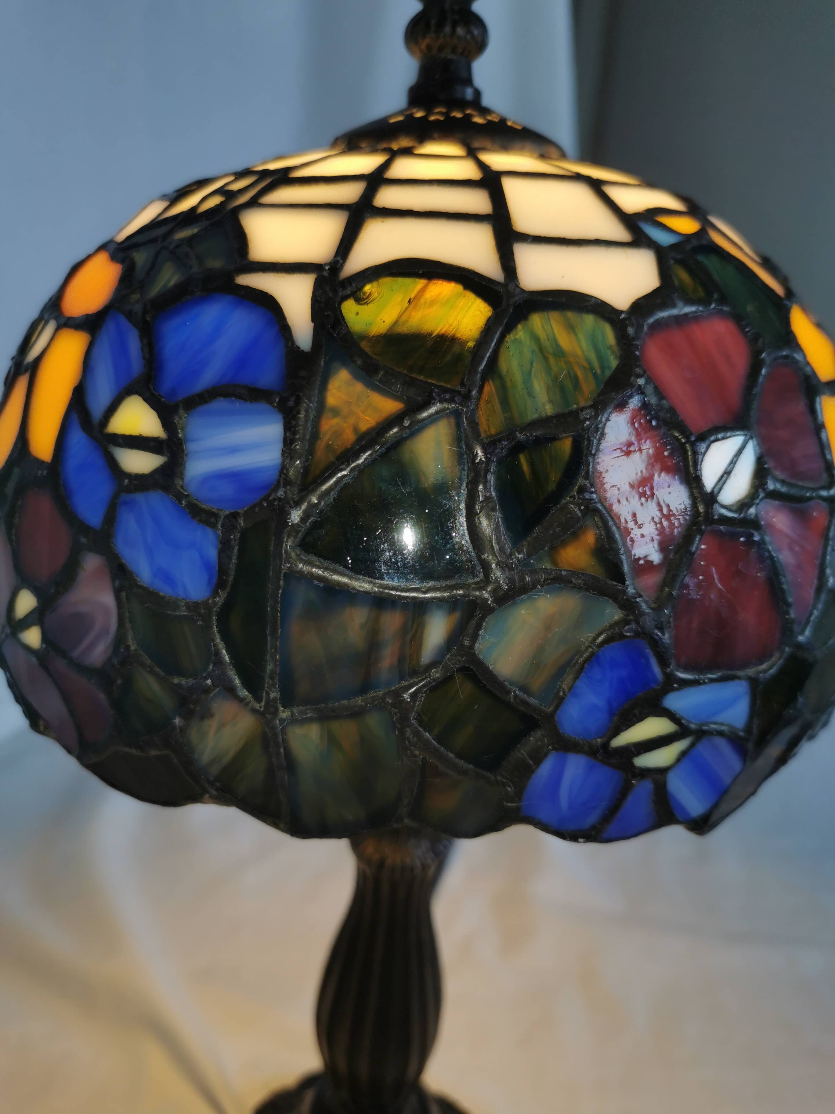 Tiffany style lamp, leaded stained glass, art nouveau.