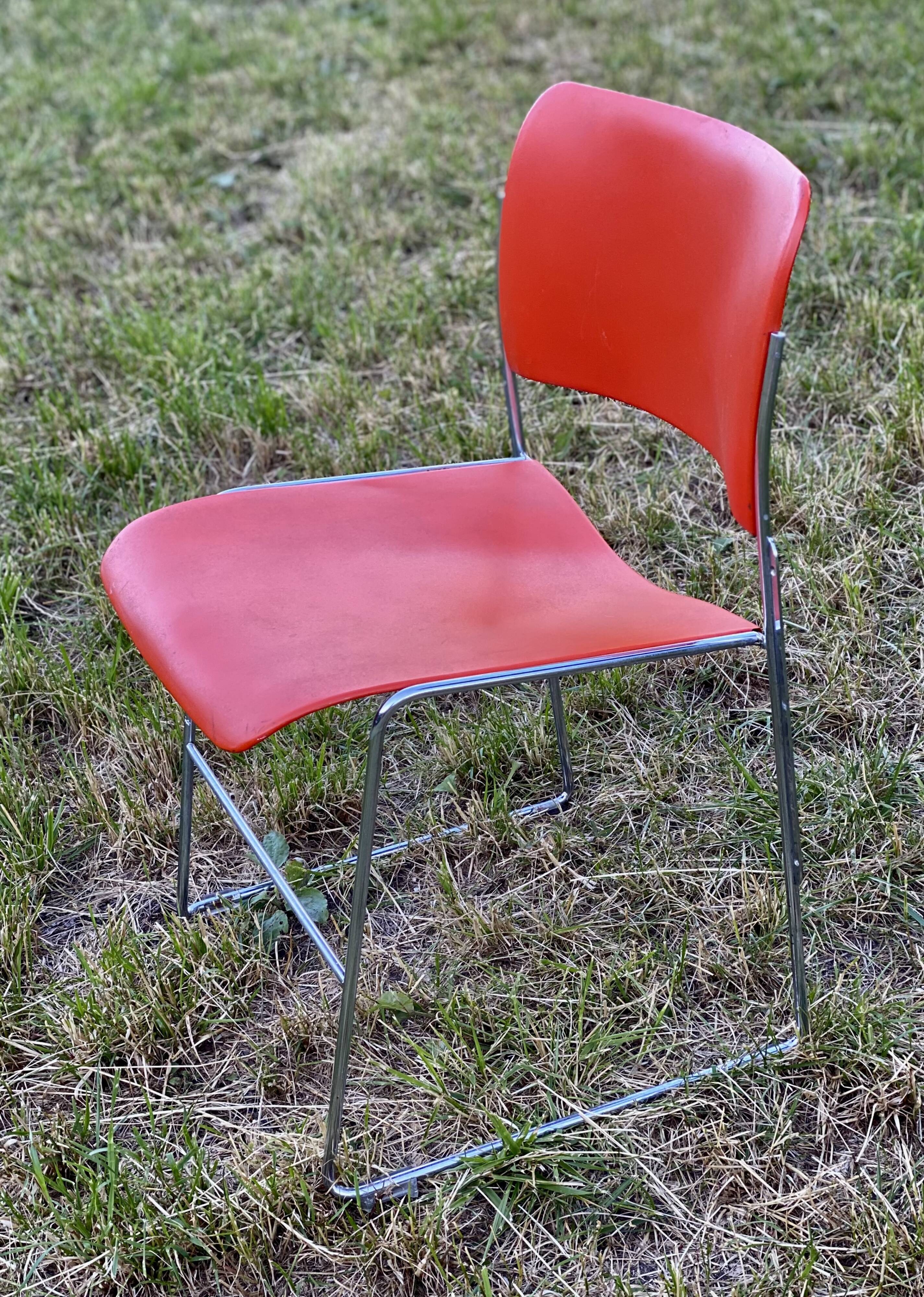 Pair of chairs by David Rowland, US Design, 1976, red metal and chrome