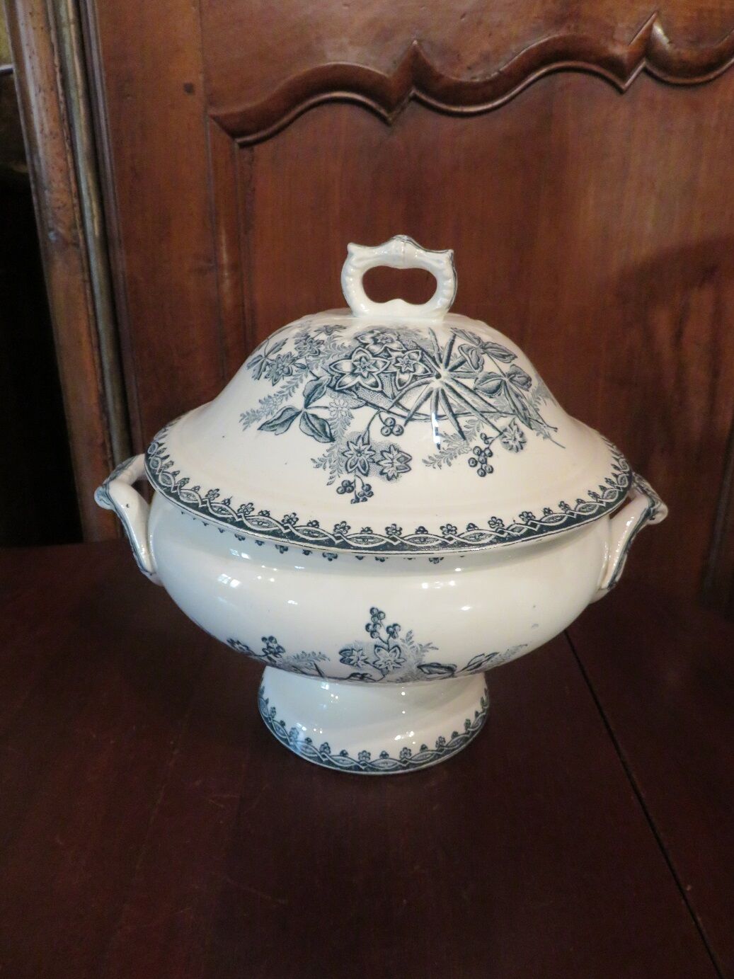 Soup tureen Terre de Fer