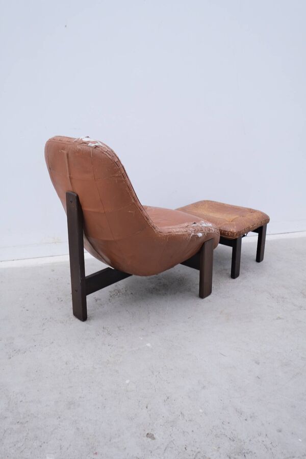 Fauteuil et ottoman de jean gillon pour probel en cuir et teck, brésil 1970