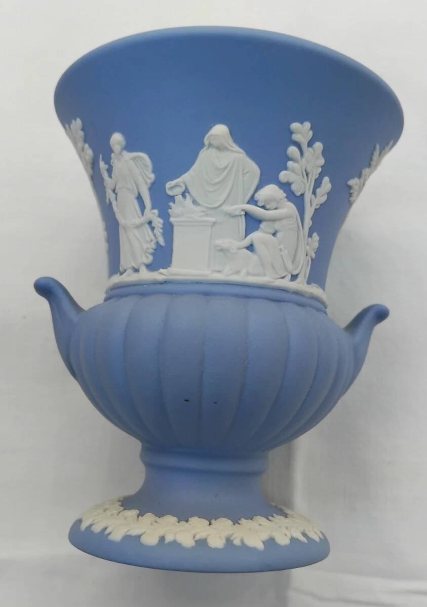 Collection - Set of 4 Decorative Pieces in Wedgwood Jasper