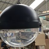 Old lantern - public lighting suspension of the city of Paris