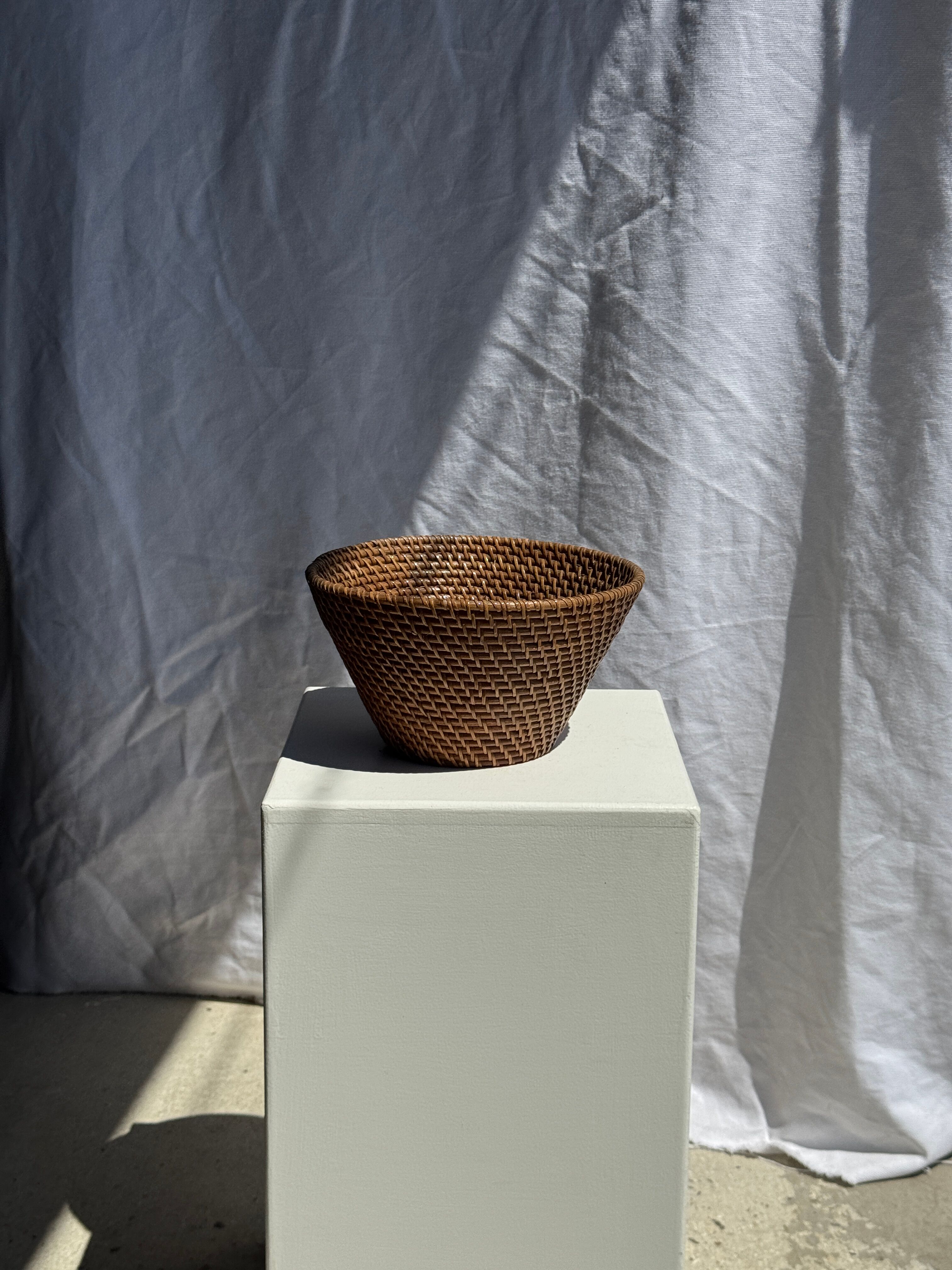 Panier rond en rotin artisanal indonésien D25 H14