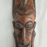 Masque africain en bois