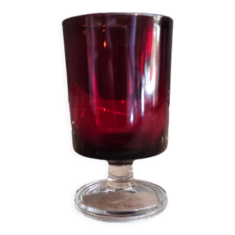 Verre à liqueur vintage de Luminarc en rouge rubis