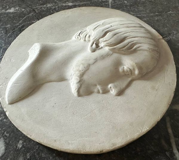 Buste médaillon en plâtre, XIXème