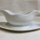 Saucière en porcelaine blanche. AH & C, France.
