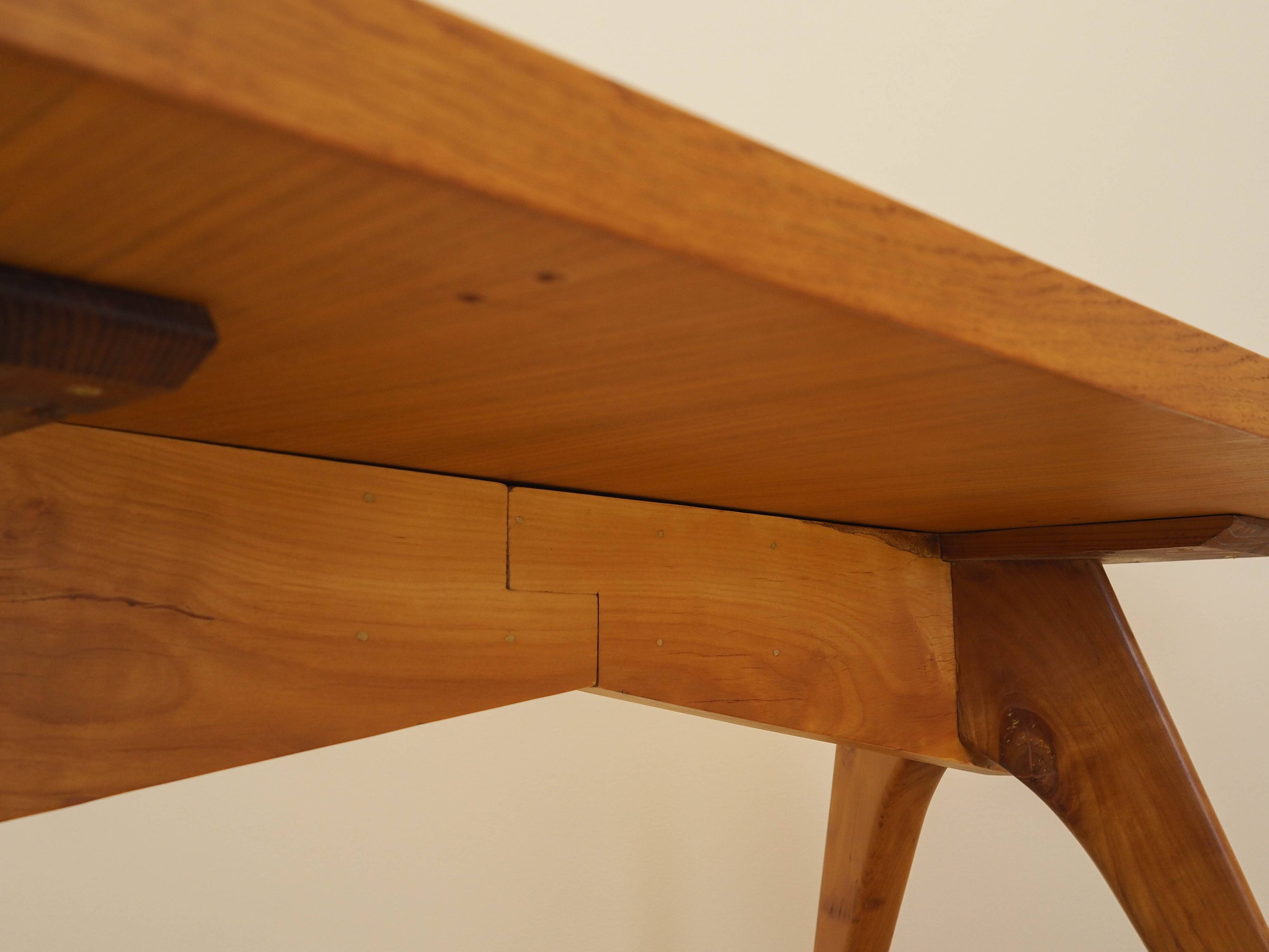 Oak desk, Italian design, 1970s, manufactured in Italy