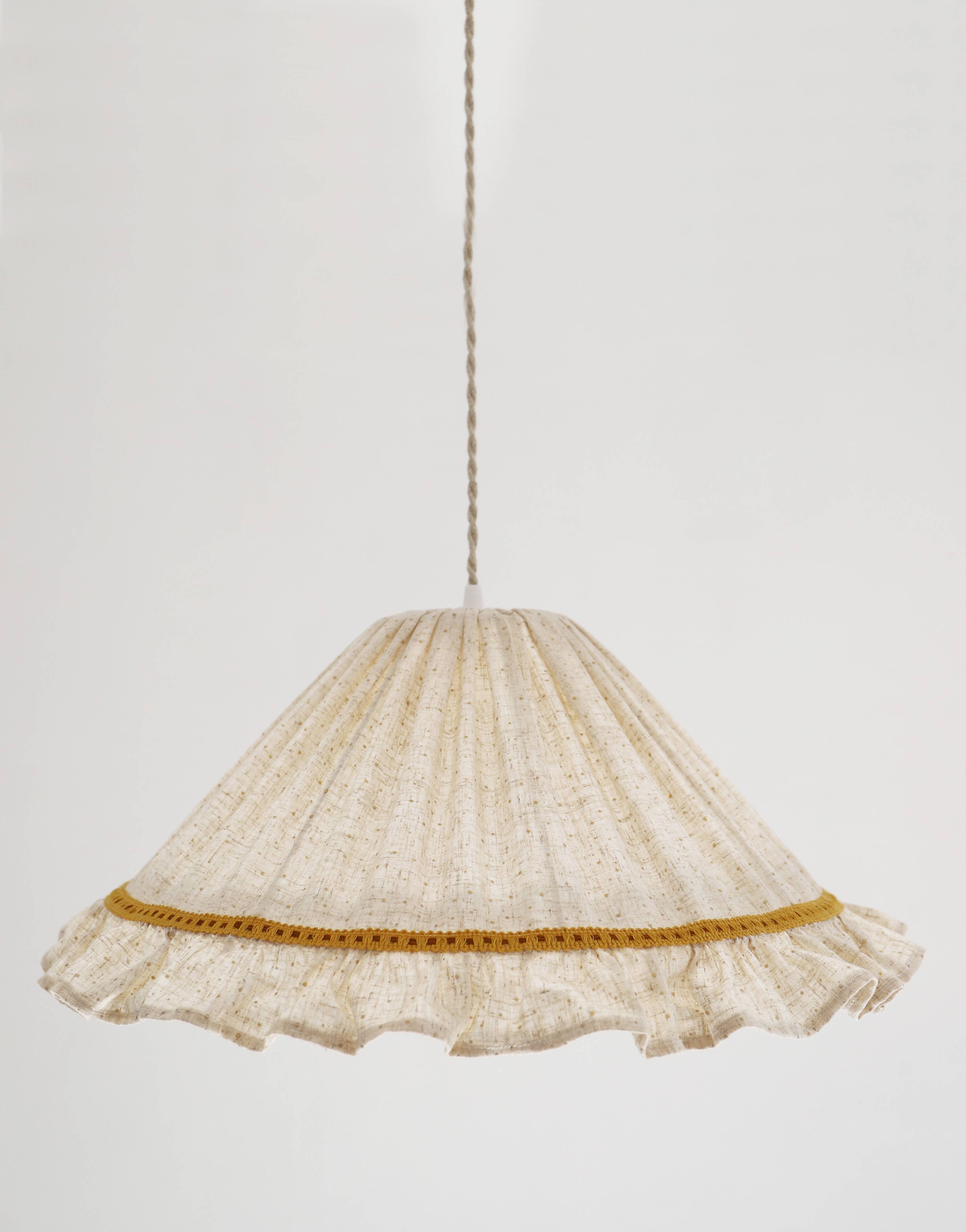 Emilia "classic dots" conical suspension with steering wheel