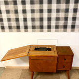 Scandinavian storage unit