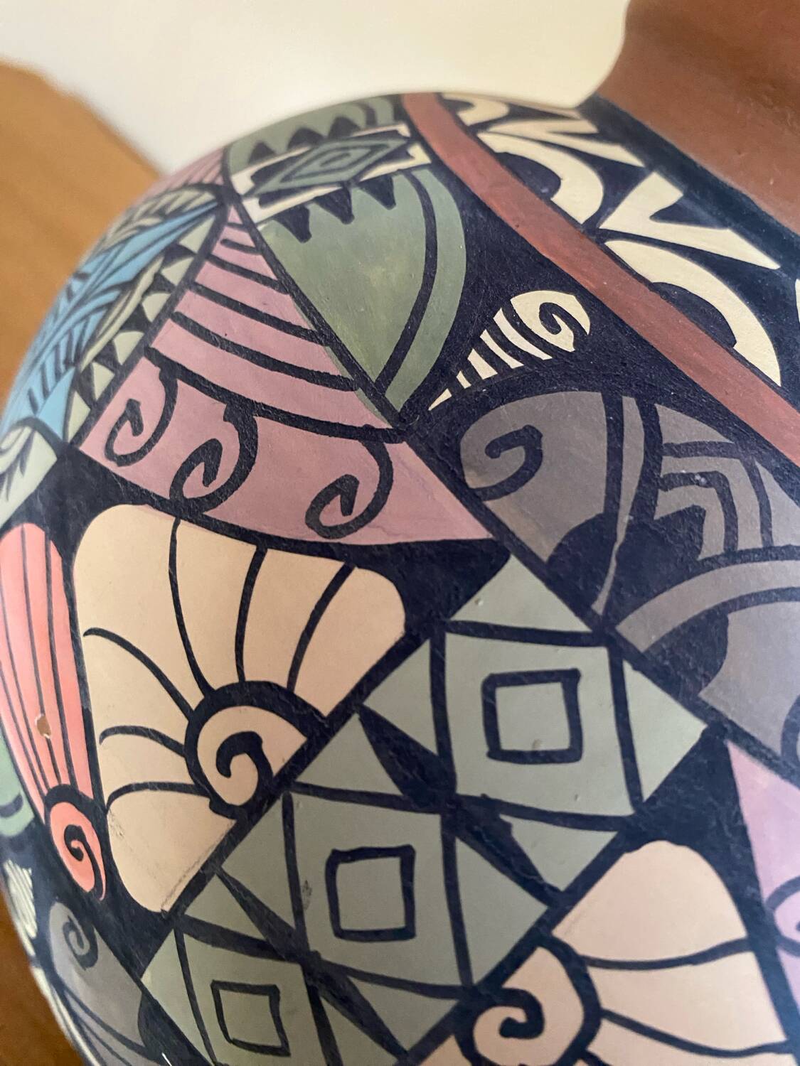 Painted ceramic table lamp