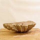 Bain d'oiseau antique en coquille de ciment