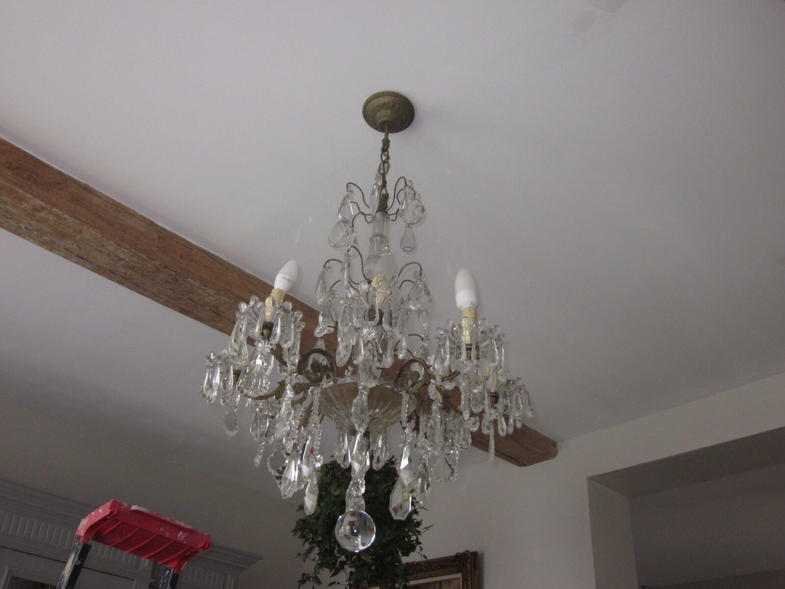 chandelier has antique pendants