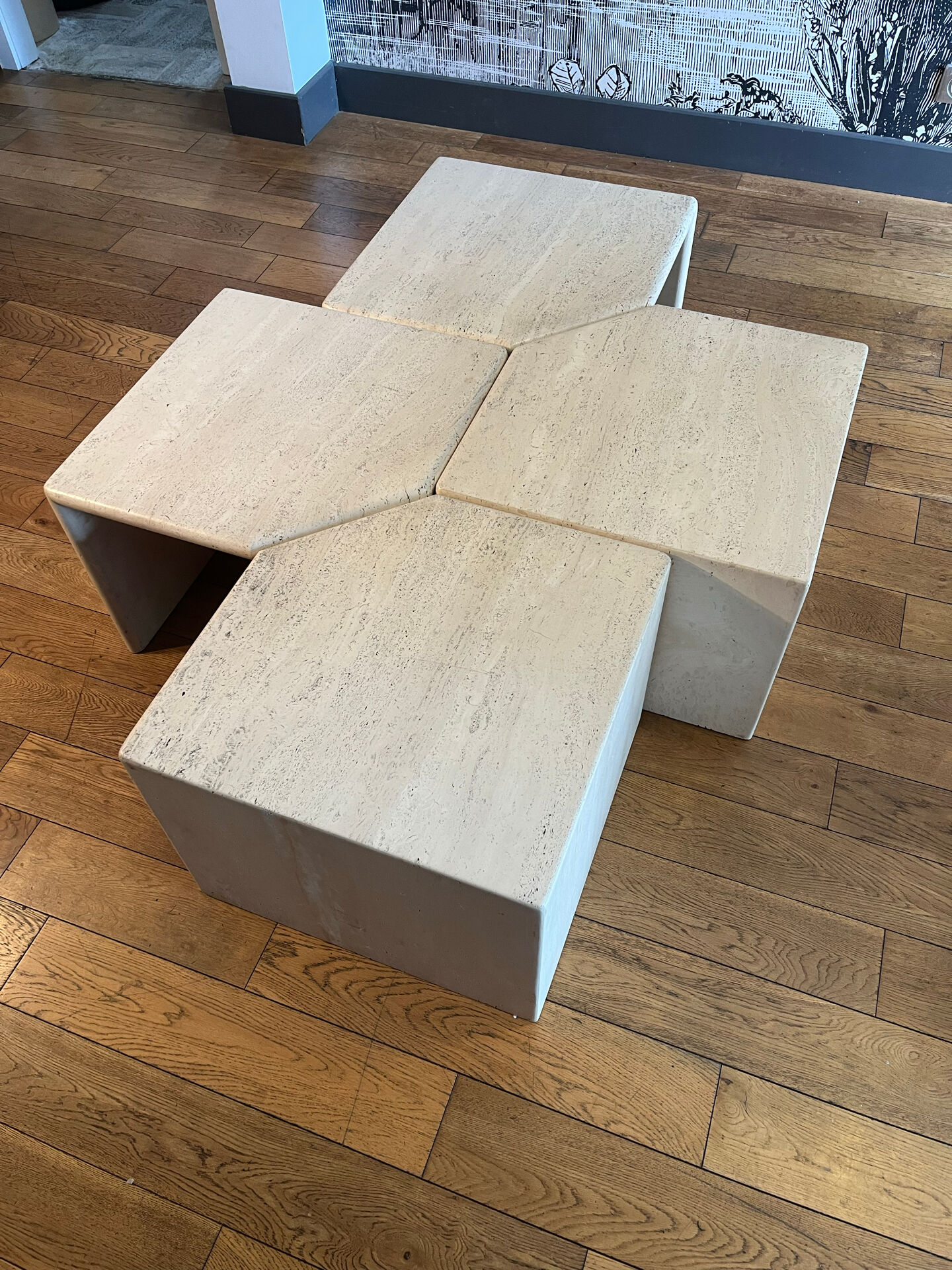 Modular coffee table in travertine, 4 elements.