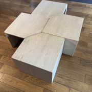 Table basse modulable en travertin 4 éléments