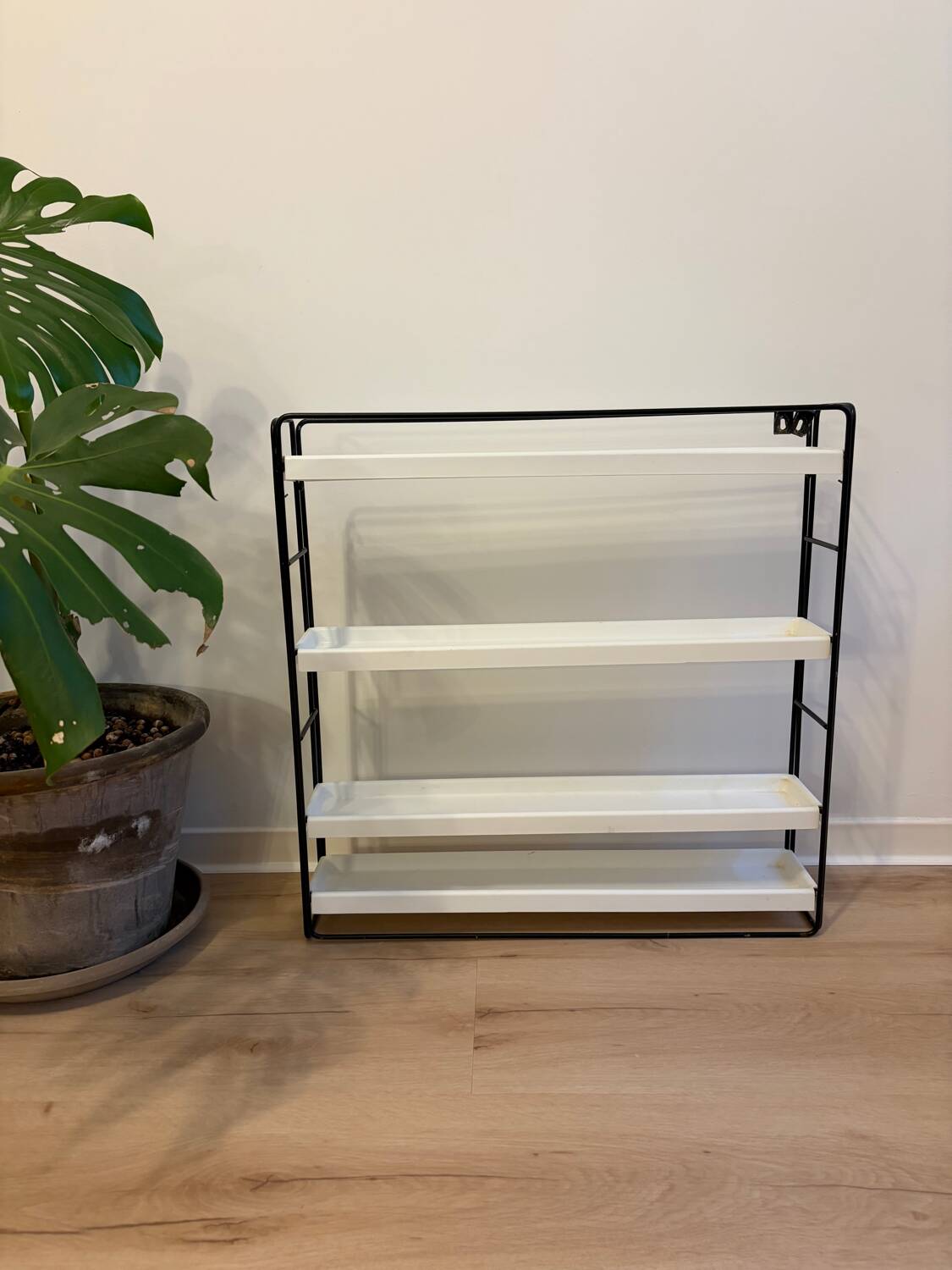 Ikea shelf design - model Songa - design K. Legaard & J. Karlsson -