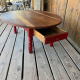 Oval coffee table in wood and red