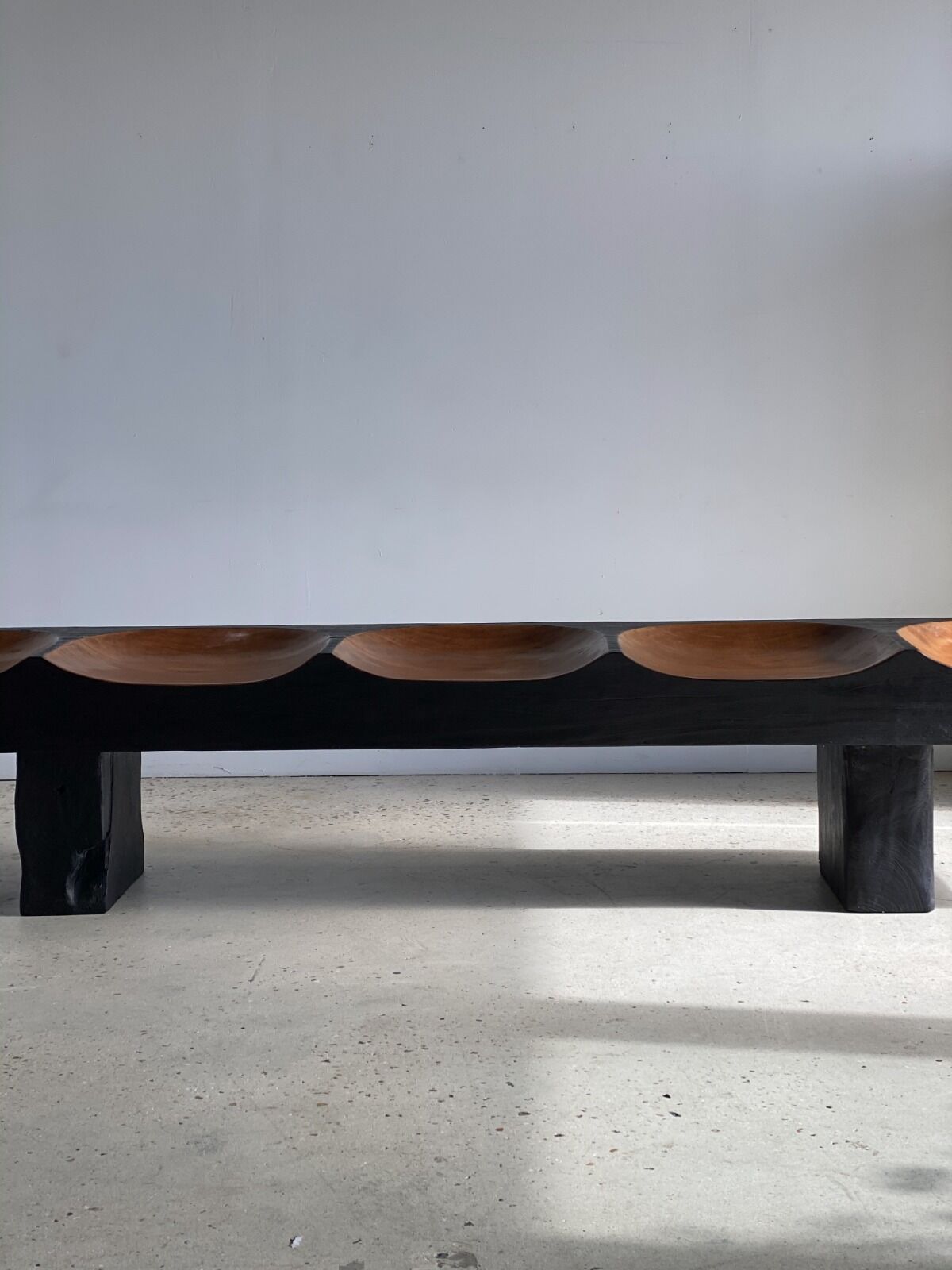 Huge 5-seater bench in two-tone solid wood