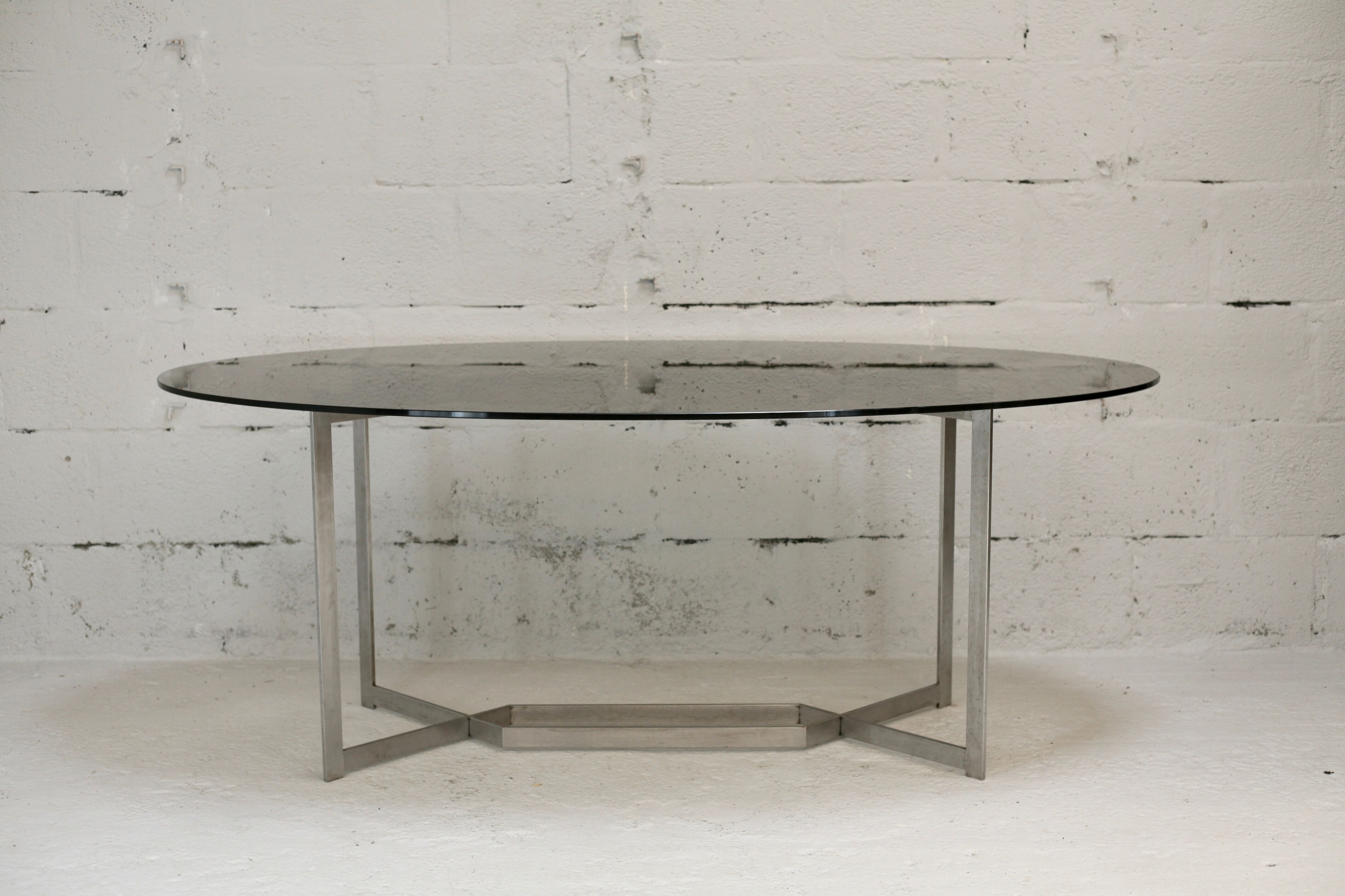 Table de Paul Legard, édition DOM, aluminium brossé et dalle elliptique de verre fumé, France, circa