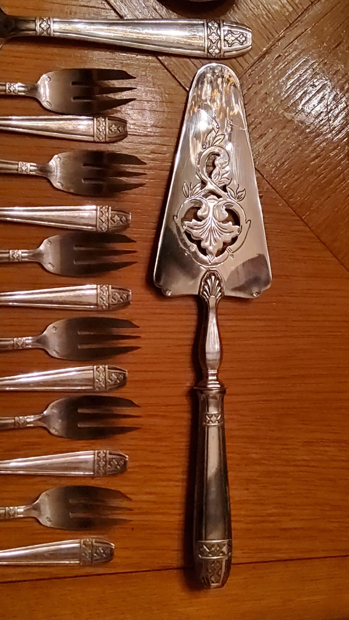 Silver metal cutlery set art deco goldsmith ATO 49 pieces