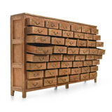 Commode en bois à 40 tiroirs