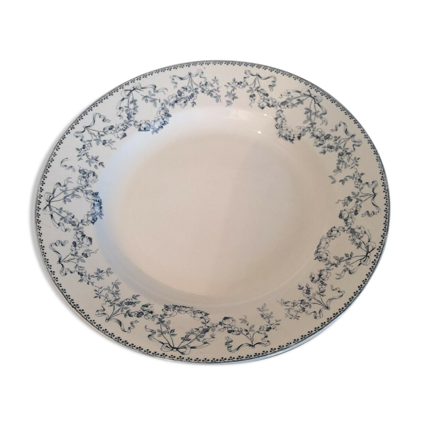 Round dish in Earthenware Sarreguemines Model Mozart