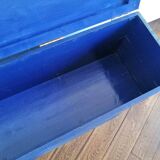 Coffre malle - banc en bois massif bleu Majorelle & laiton doré