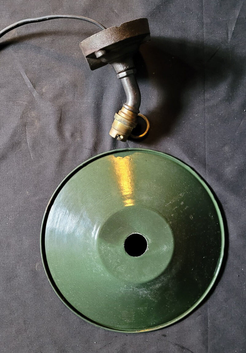 Industrial wall lamp