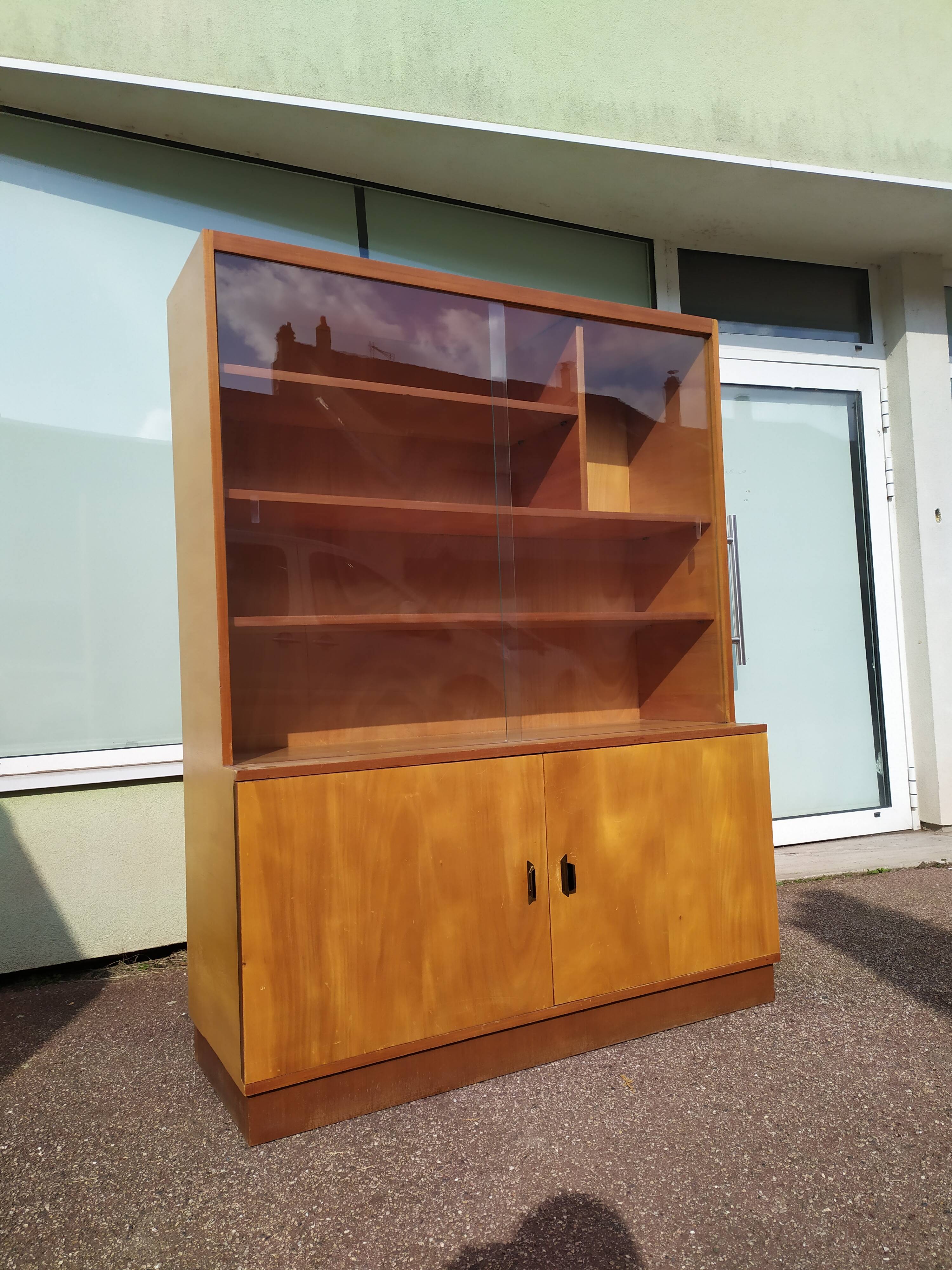 Vintage glass bookcase - Wood