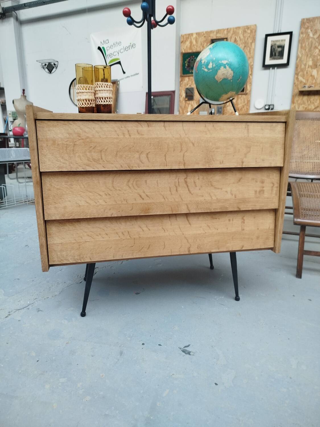 Vintage chest of drawers