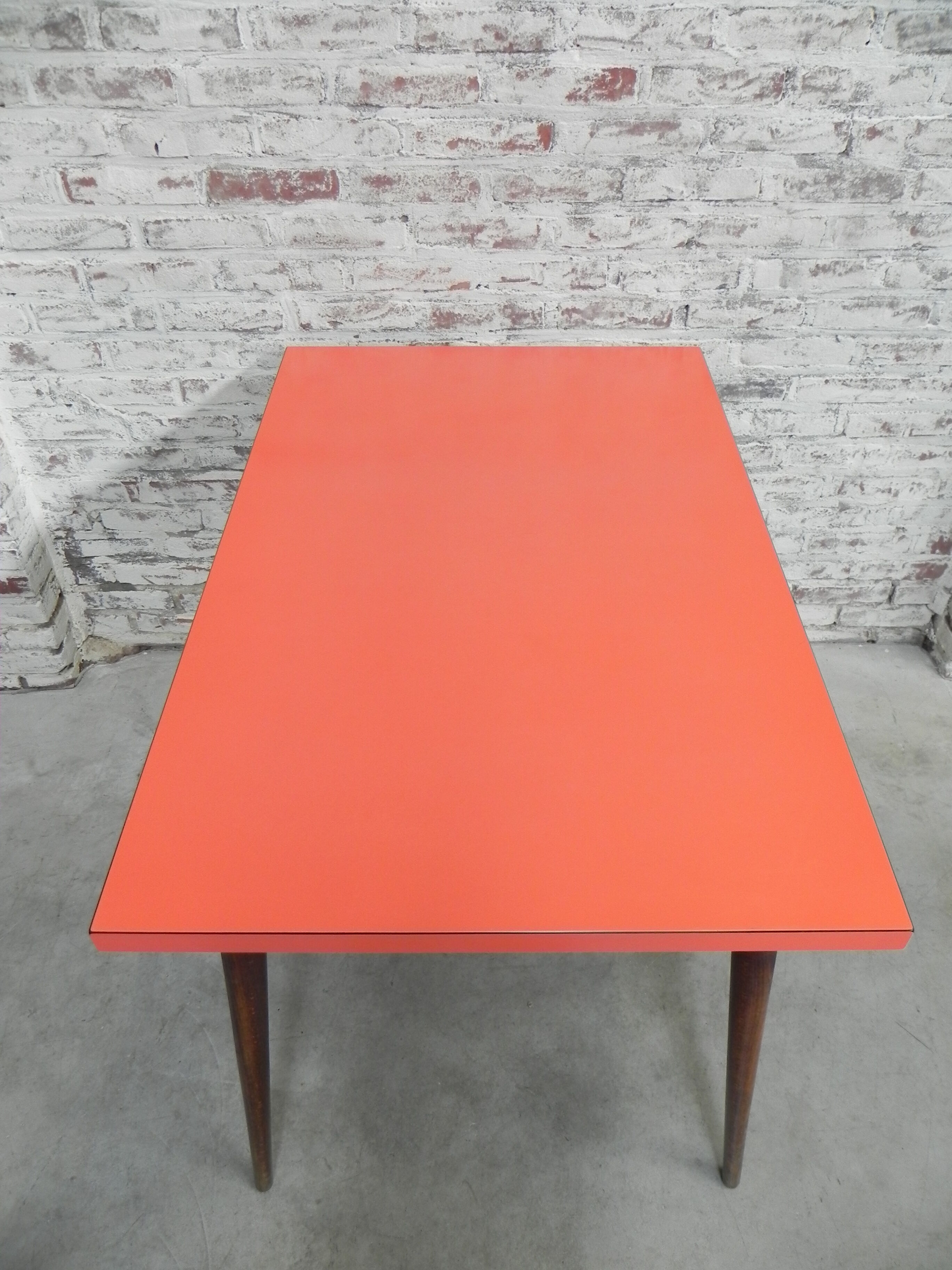 Vintage dining table, kitchen table with formica top﻿﻿﻿﻿﻿﻿