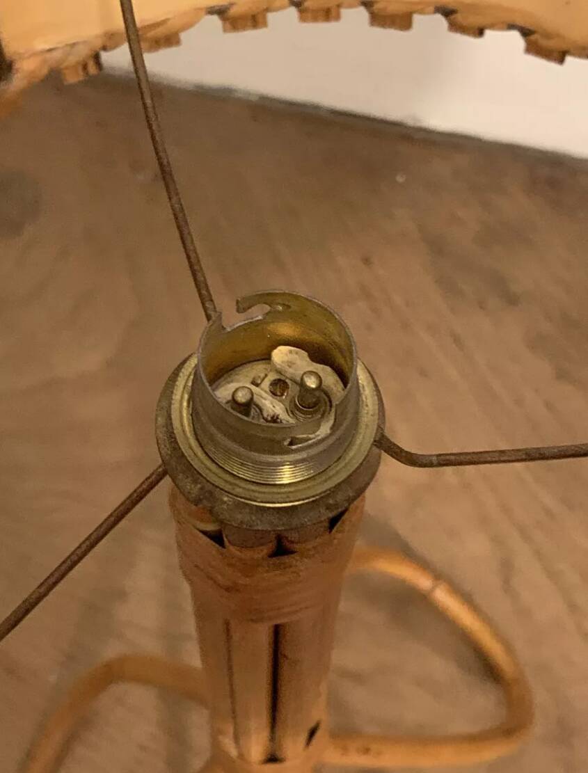 1950s tripod rattan lamp H47