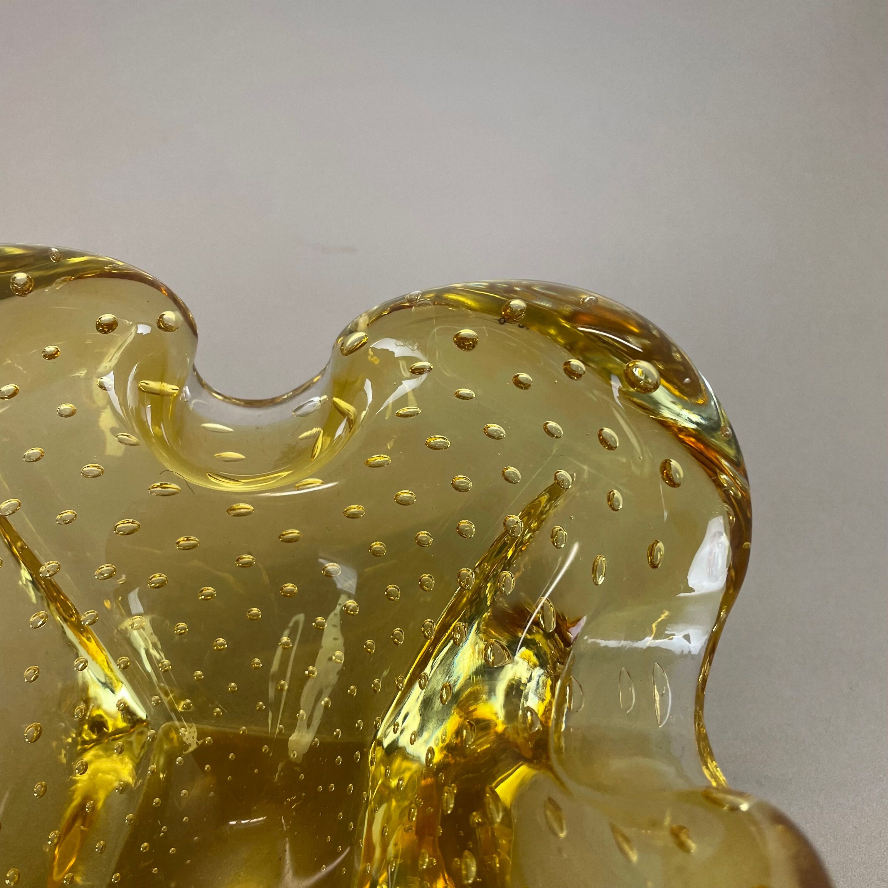 Murano Glass "Honey Bubble" Bowl Element Shell Ashtray Murano, Italy, 1970s