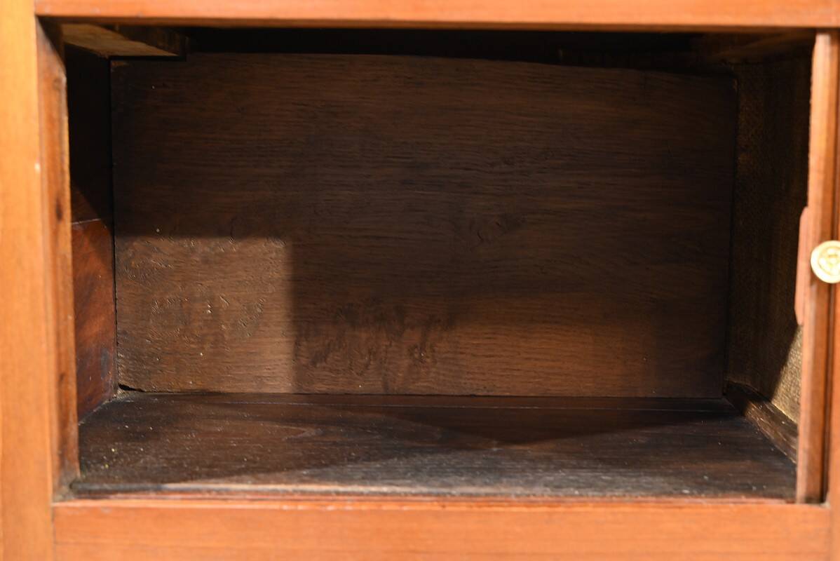 Small Mahogany Living Room Table, Louis XVI Period – Late 18th Century