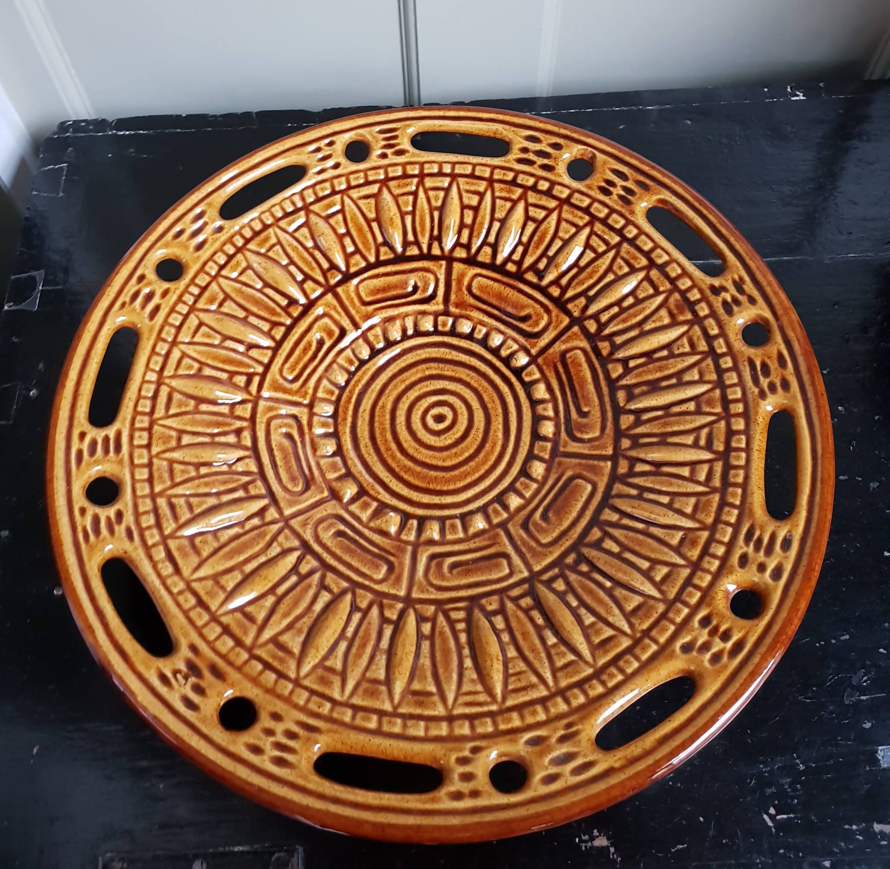 Large Mid-Century Modern French Ceramic Sunflower Plate - 1950s-1960s - Grottes de Dieulefit