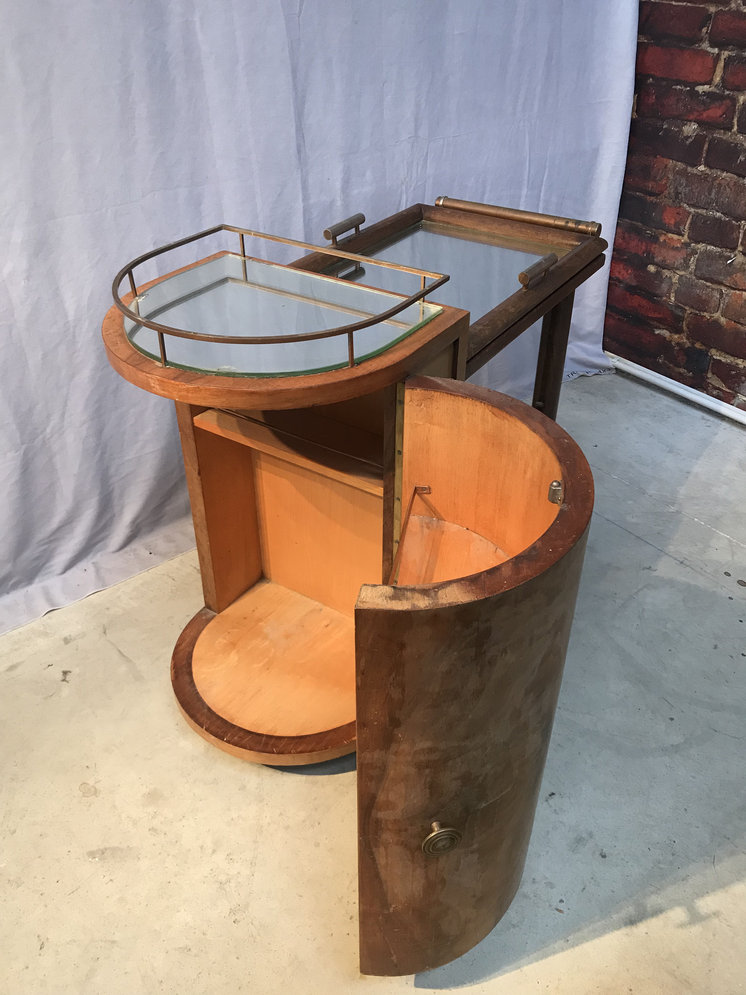 Vintage bar trolley service with detachable mirror service tray