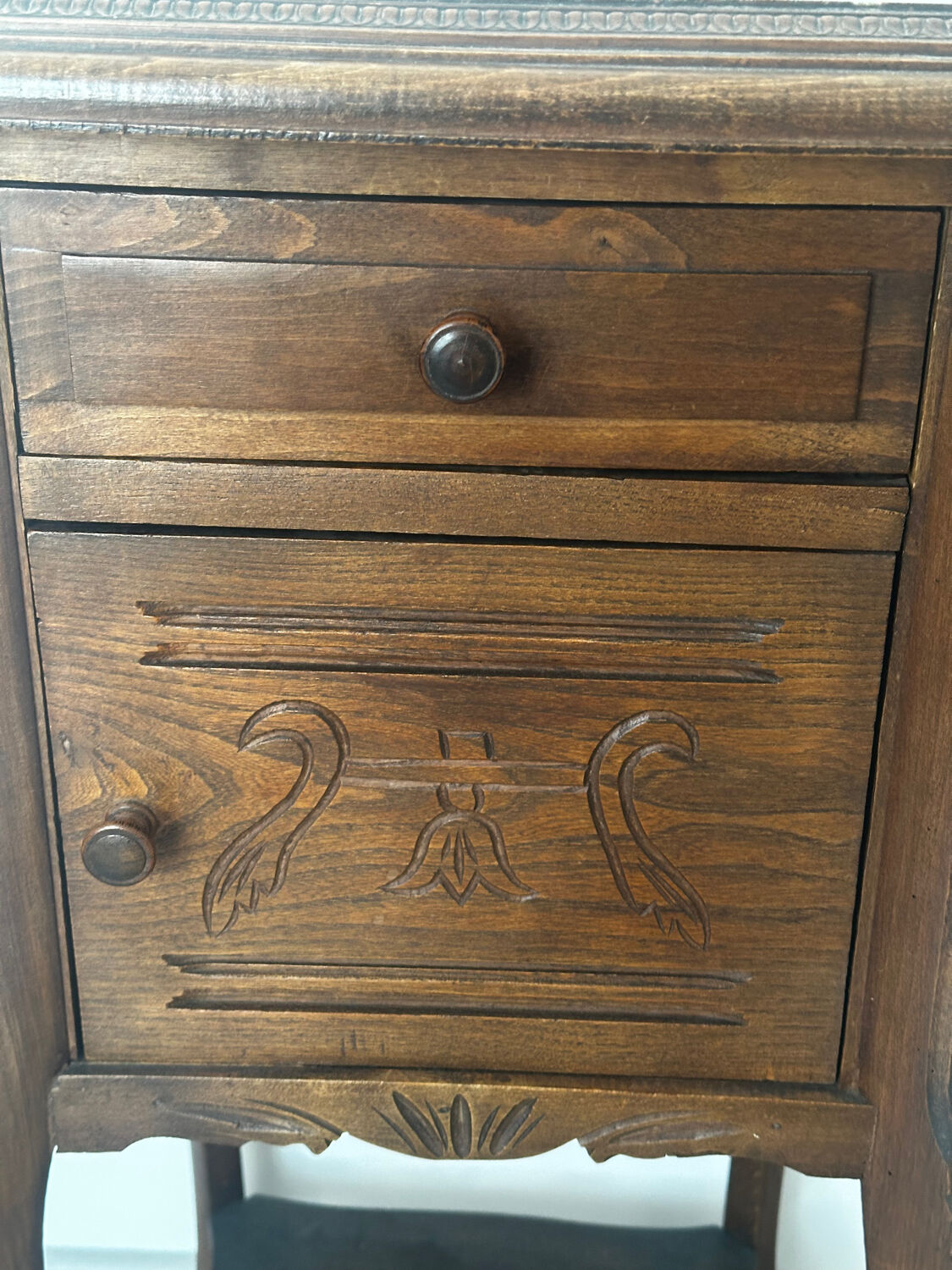 Nightstand / side table in wood and marble, late 19th century.