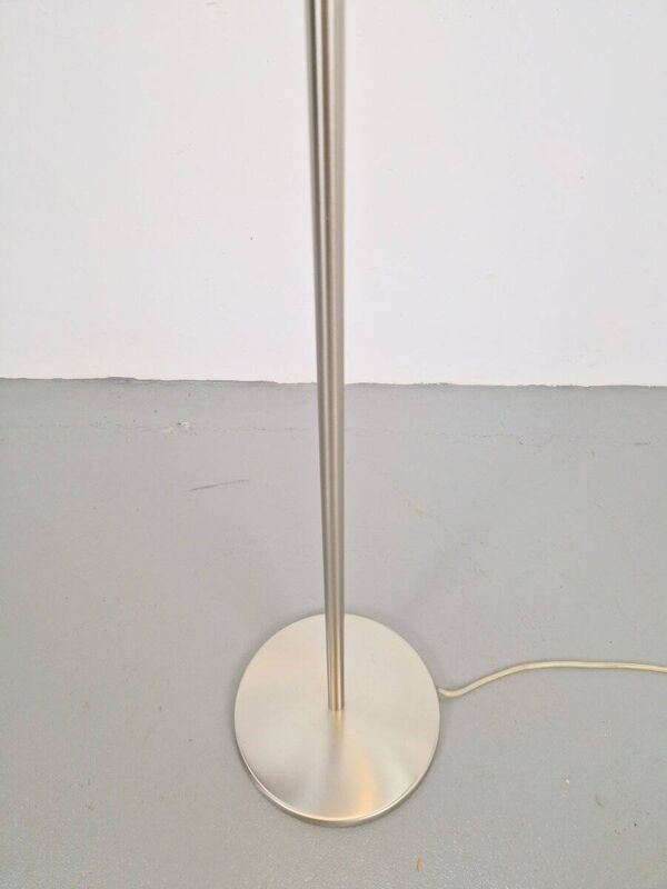 Lampadaire en verre opalin vintage de Hufnagel Leuchten, Allemagne, années 1970
