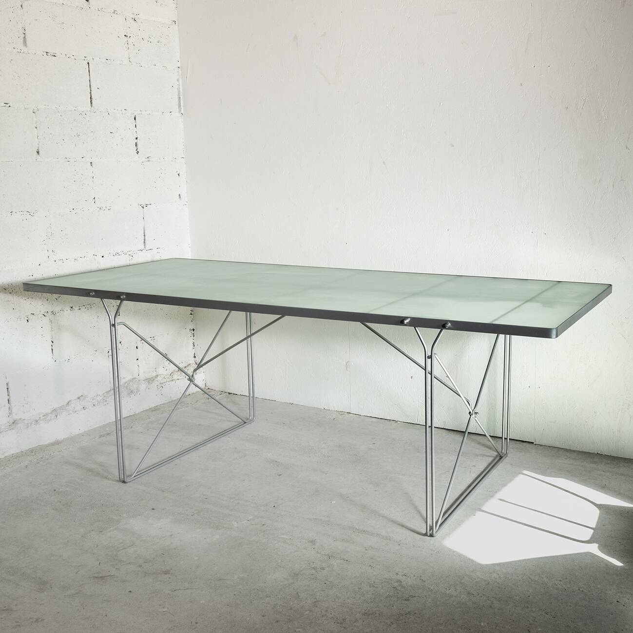 Table de salle à manger Moment de Niels Gammelgaard