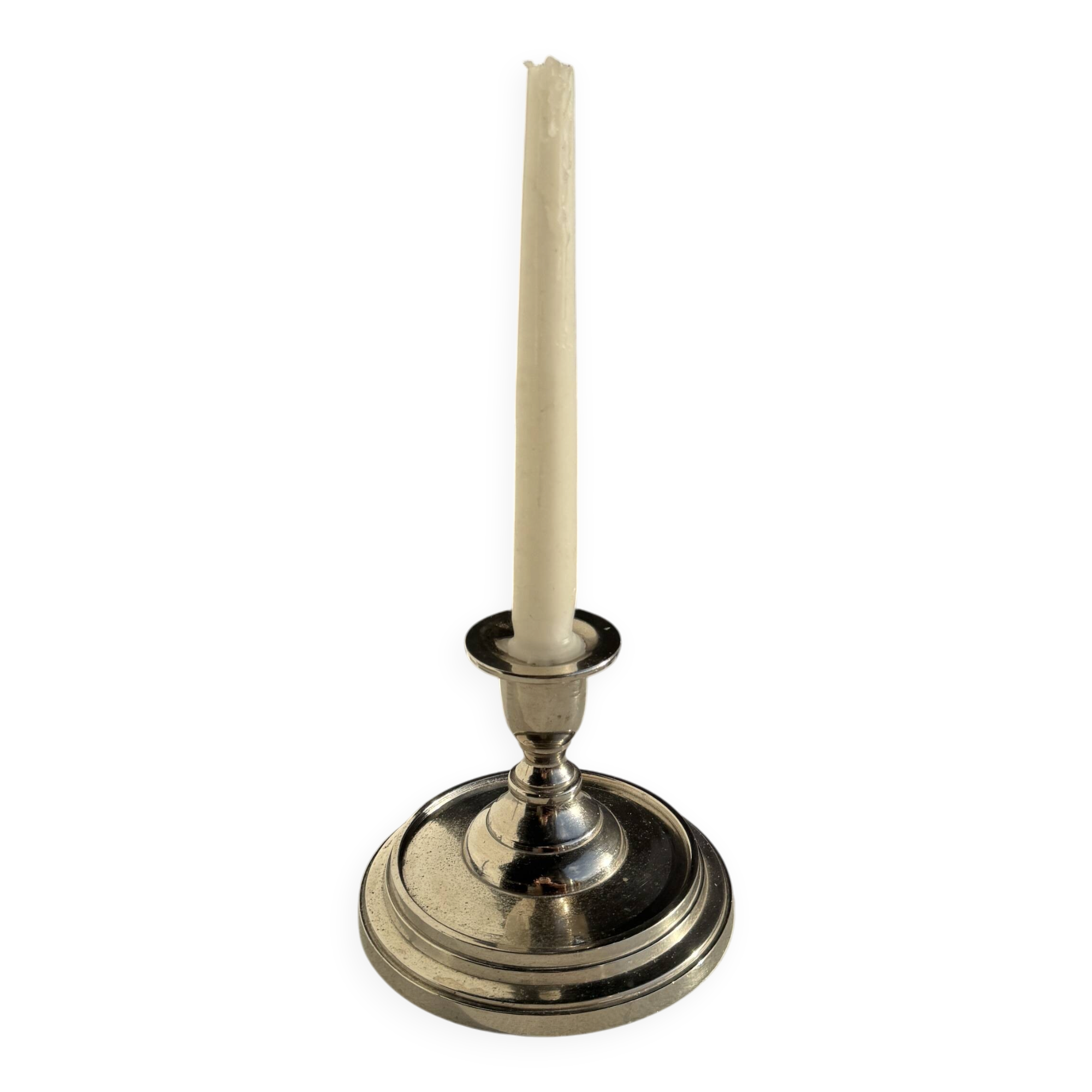 Small shiny silver-plated candlestick H11 D13