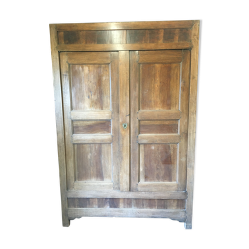 Double door antique wardrobe front in walnut.