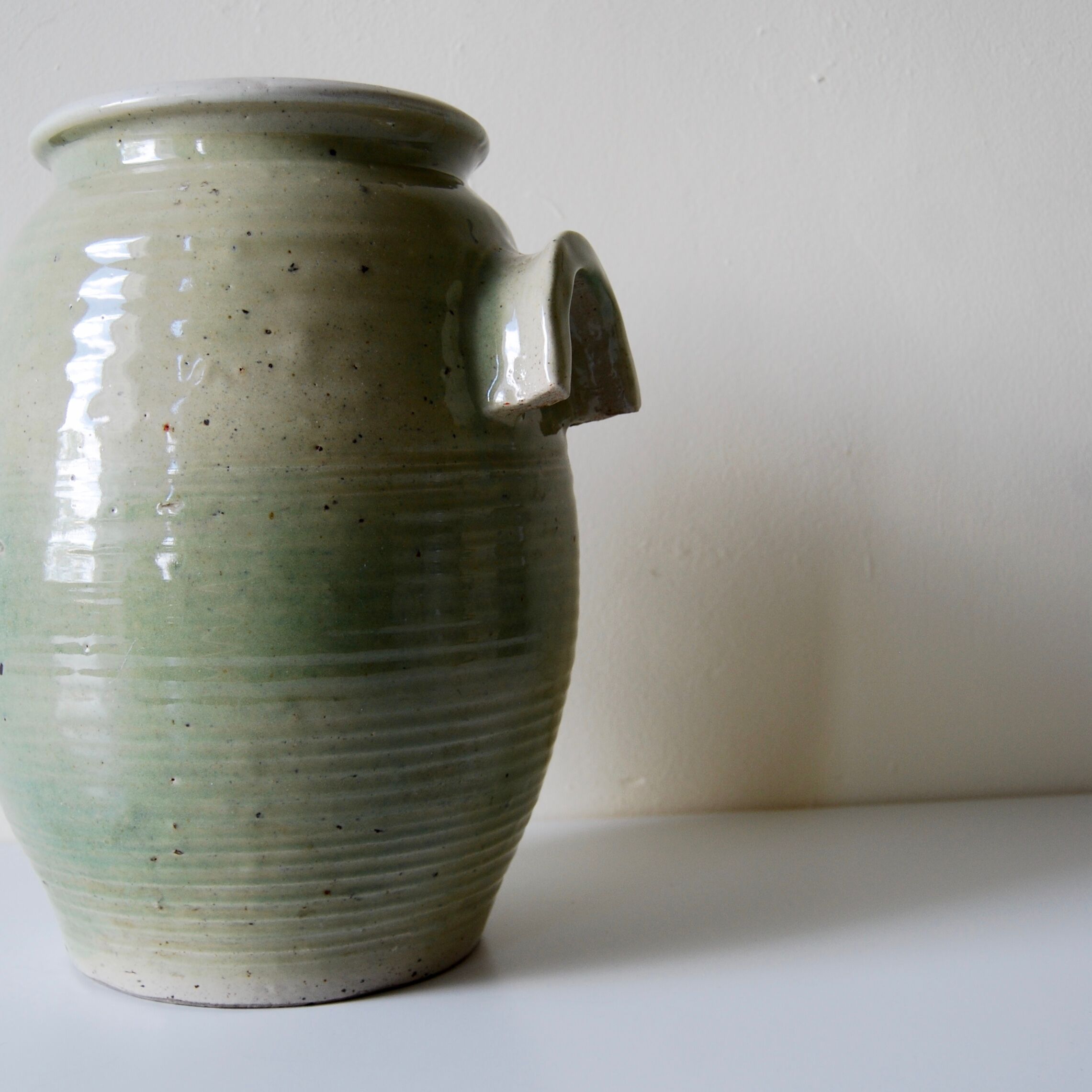Ceramic pot