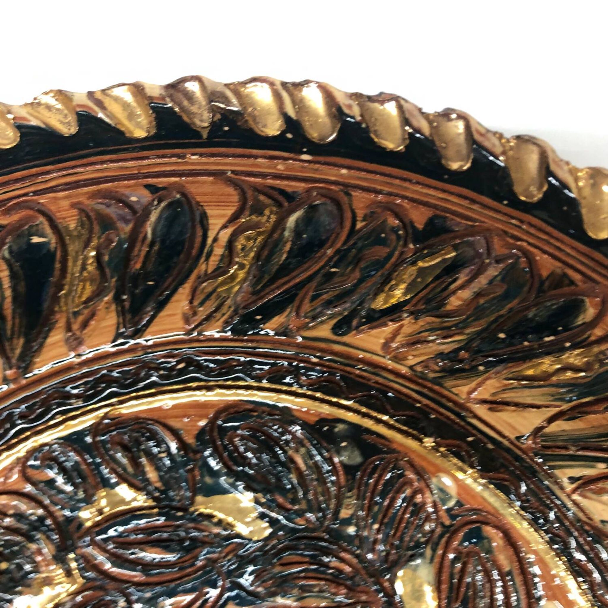 Plat en céramique de Nimy par Georges Destrebecq