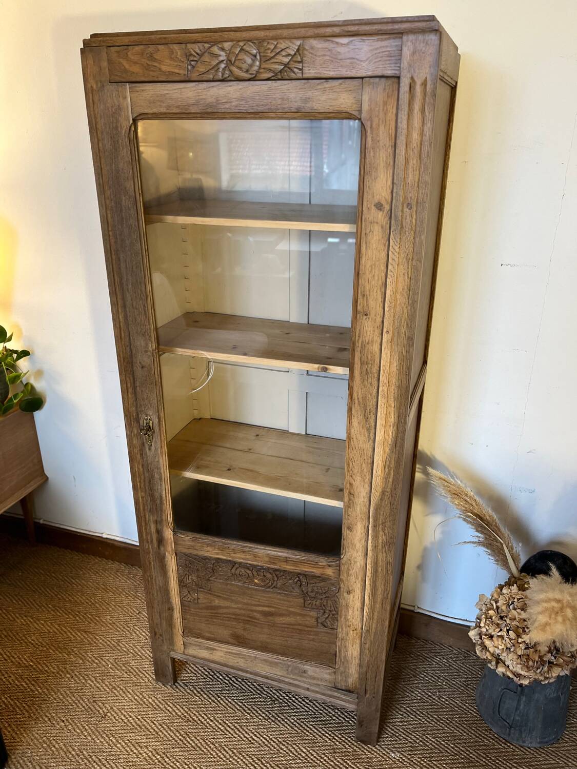 Vintage art deco dresser