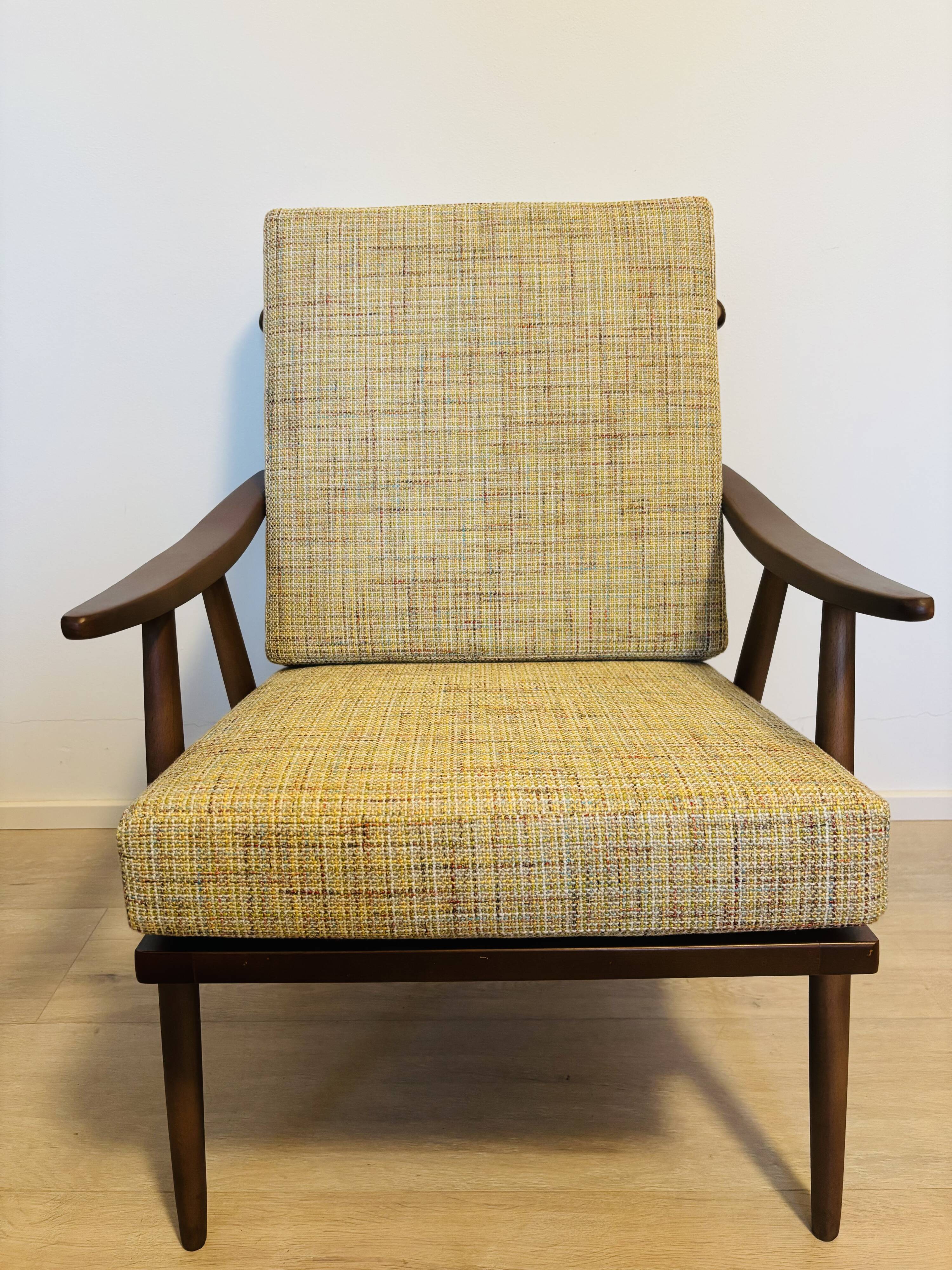 Mid-Century Armchair by Jaroslav Smidek for Ton, Czechoslovakia 1970’s