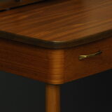 Vintage dressing table