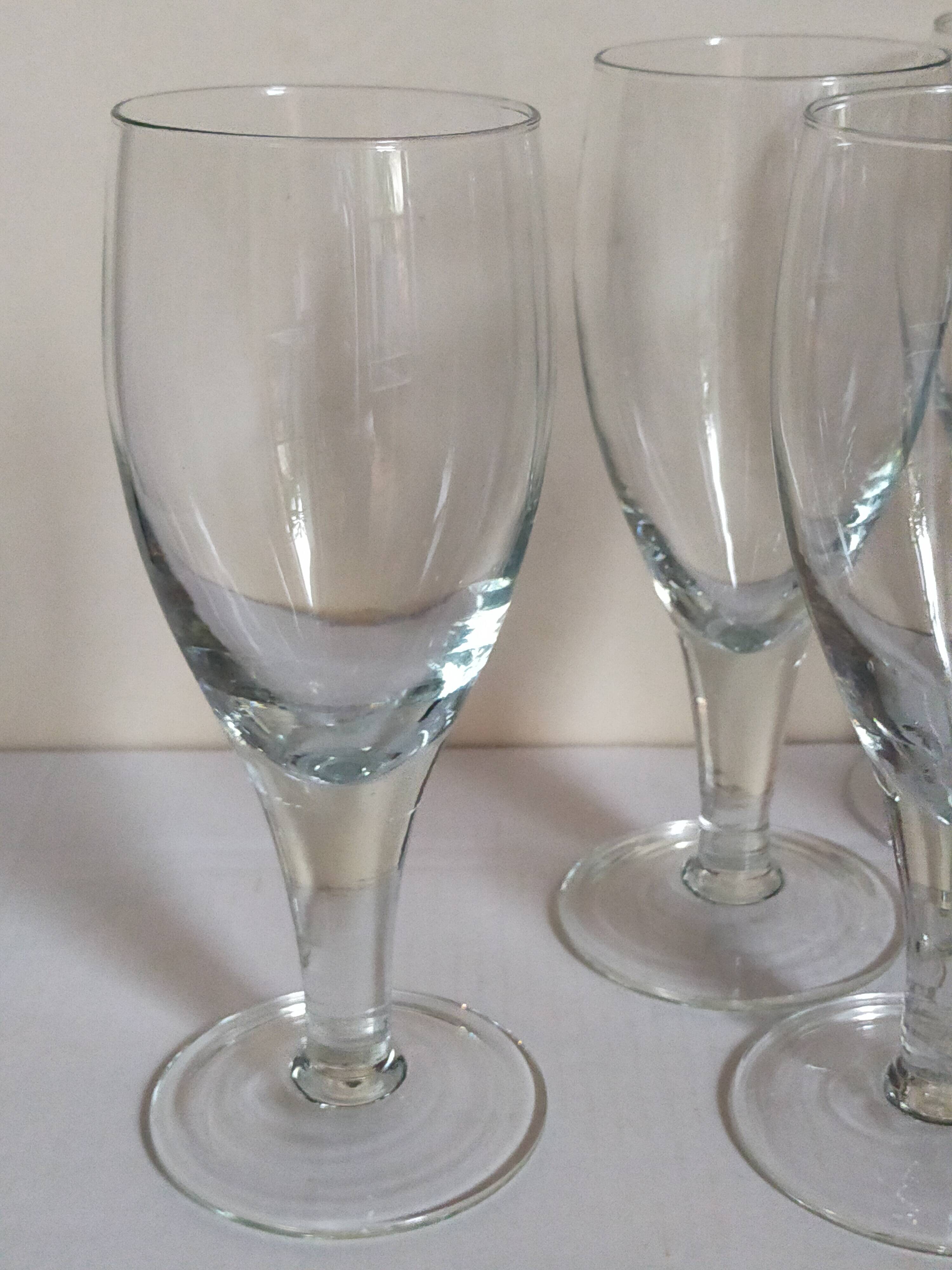 Six XXL blown glass stemmed glasses