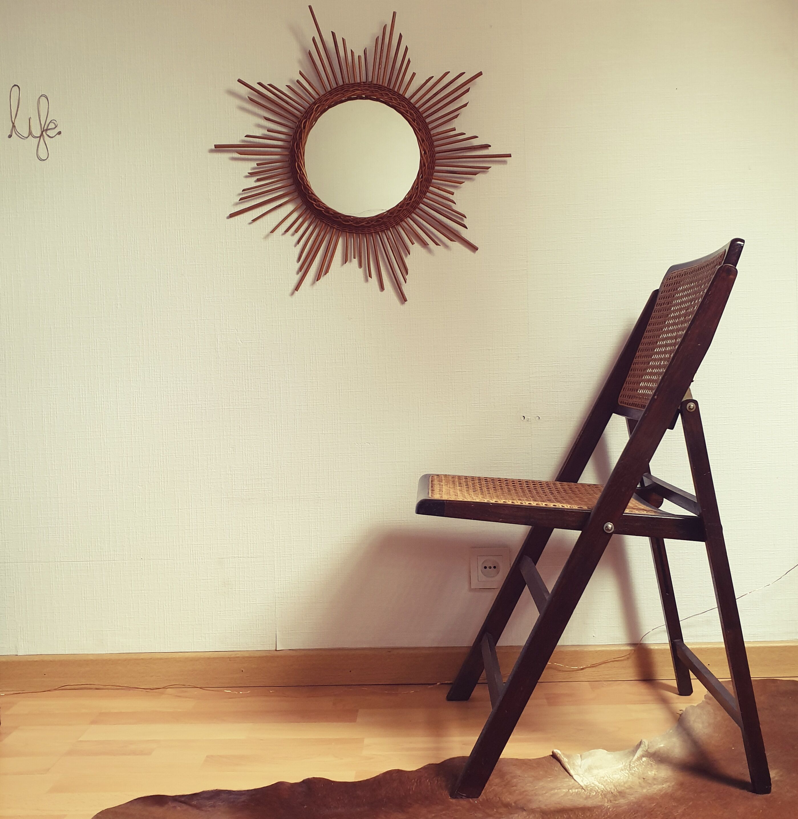 Vintage wood chair and folding cannage 60s