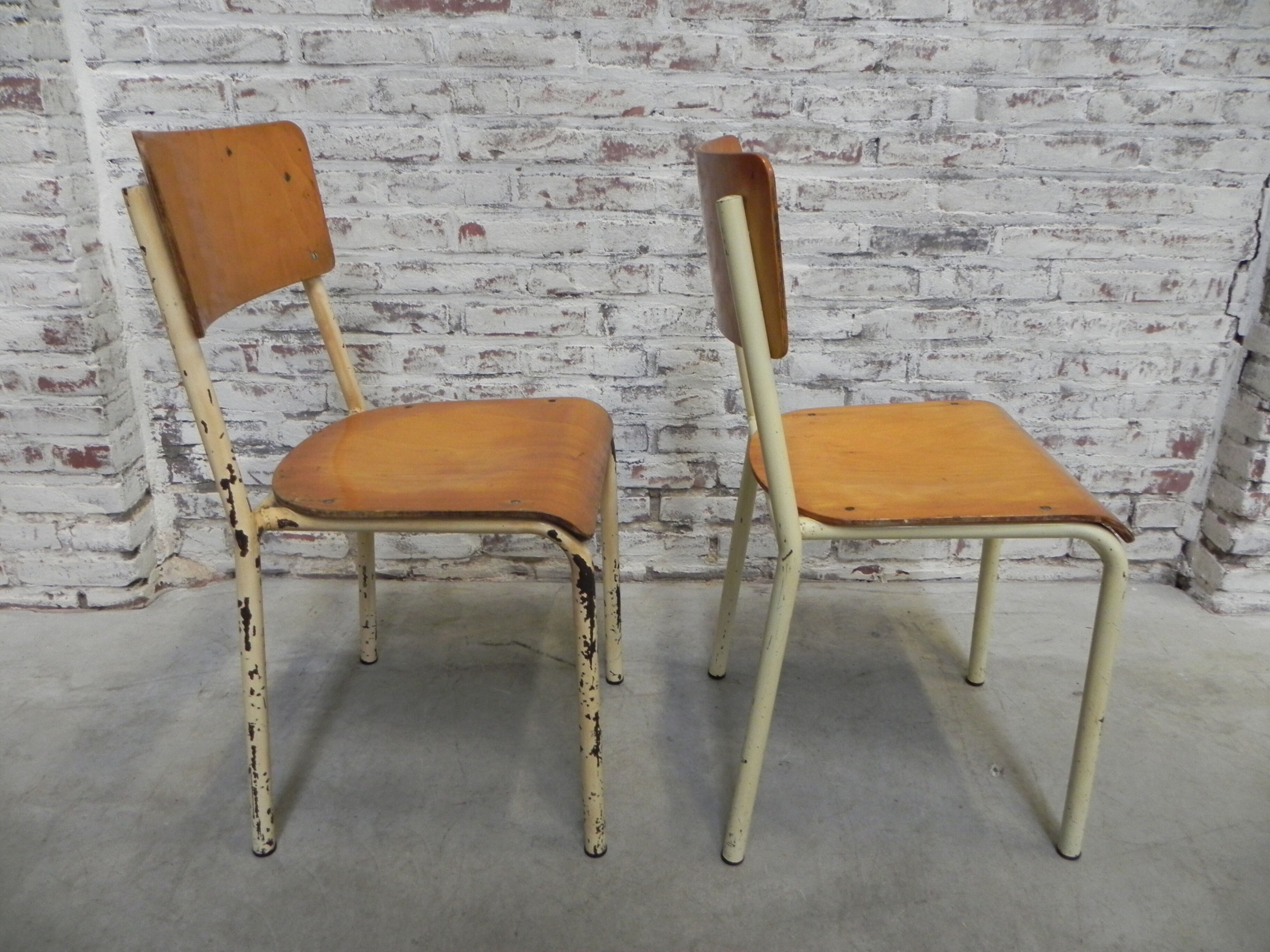 2 chaises empilables