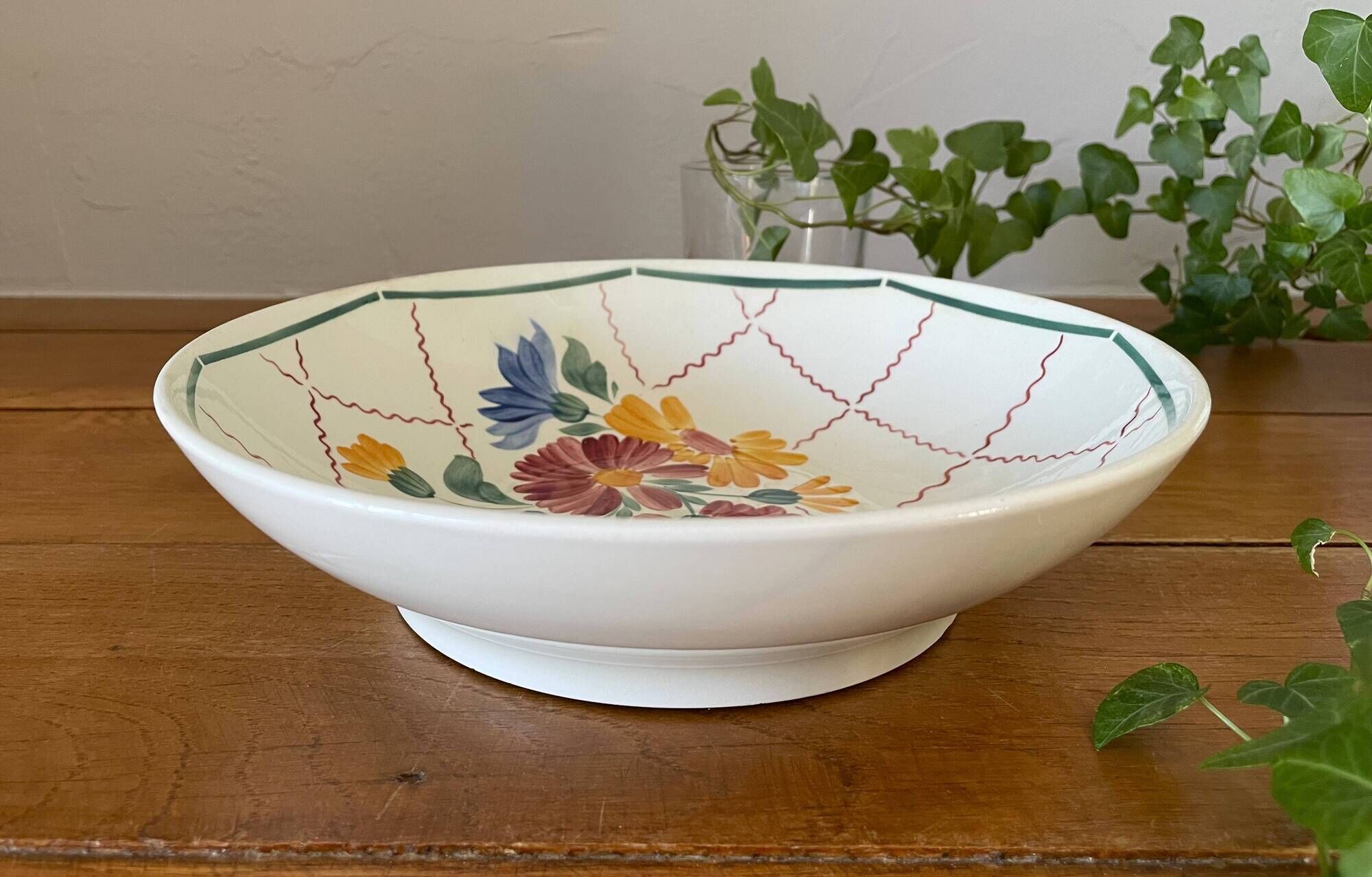 Antique compote dish in earthenware from Choisy-le-Roi.